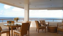 LINDA LOU - The Bridge Aft Deck